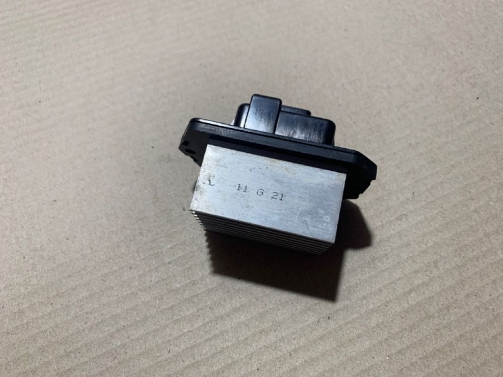 88750-60020 | Резистор печки задн. TOYOTA LAND CRUISER PRADO 120 02-09