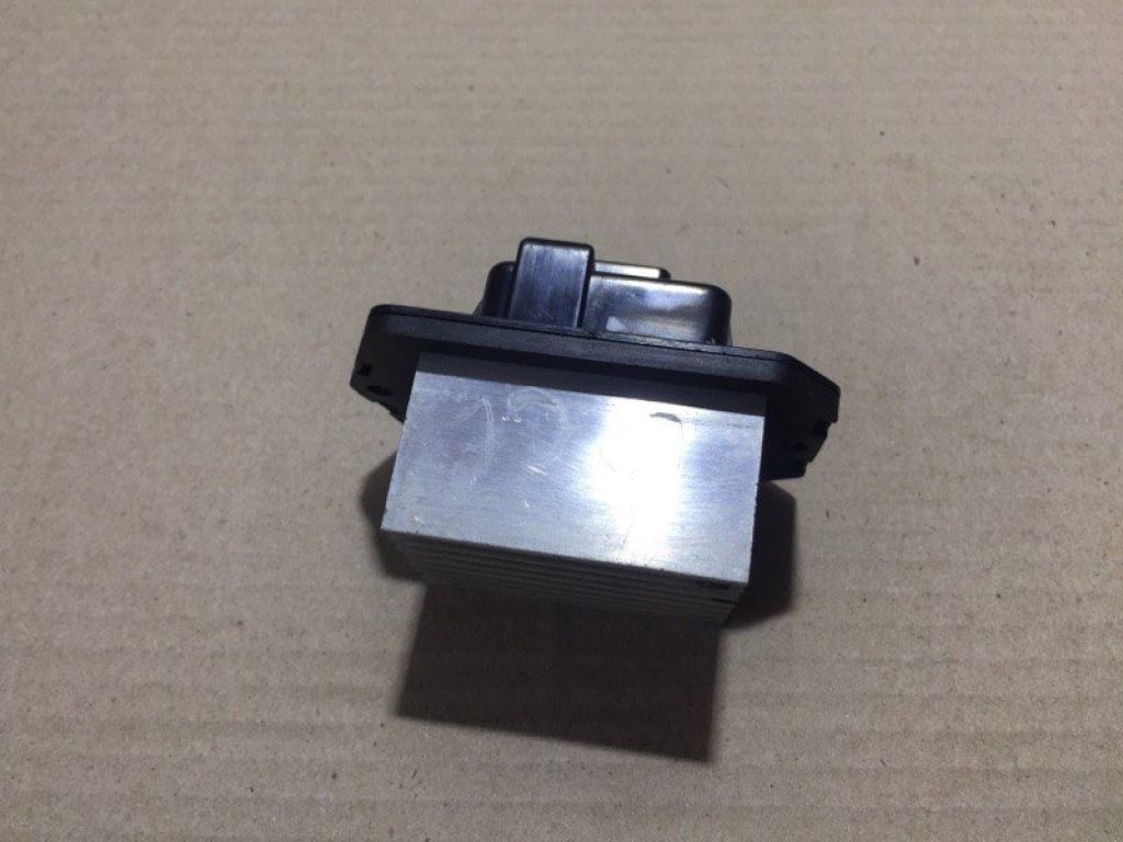 88750-60020 | Резистор печки задн. TOYOTA LAND CRUISER PRADO 120 02-09