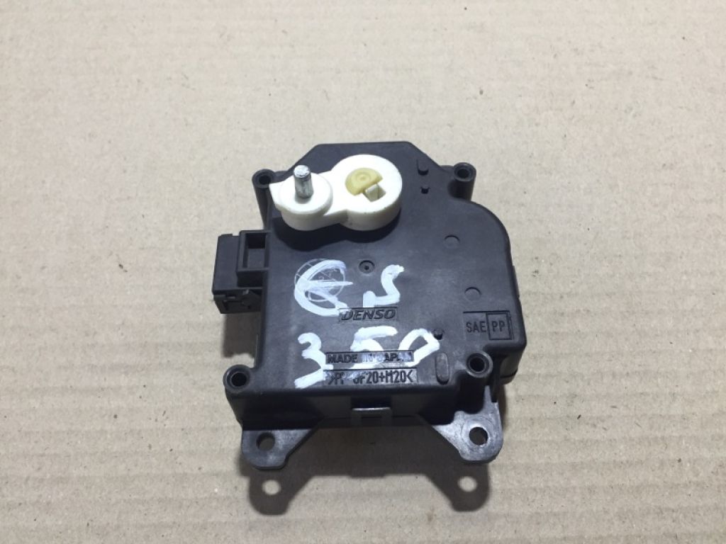 87106-30440 | Моторчик заслінки пічки LEXUS GS350 GS300 05-11