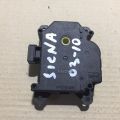 AE063700-8600 | Моторчик заслонки печки задн. TOYOTA SIENNA 03-10 - Превью 2