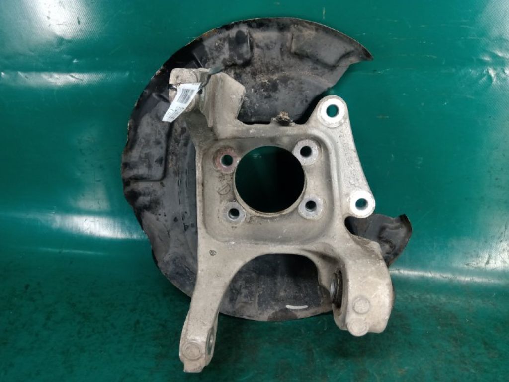 DG9Z-5B758-A | Цапфа задн. прав. FORD FUSION 14-