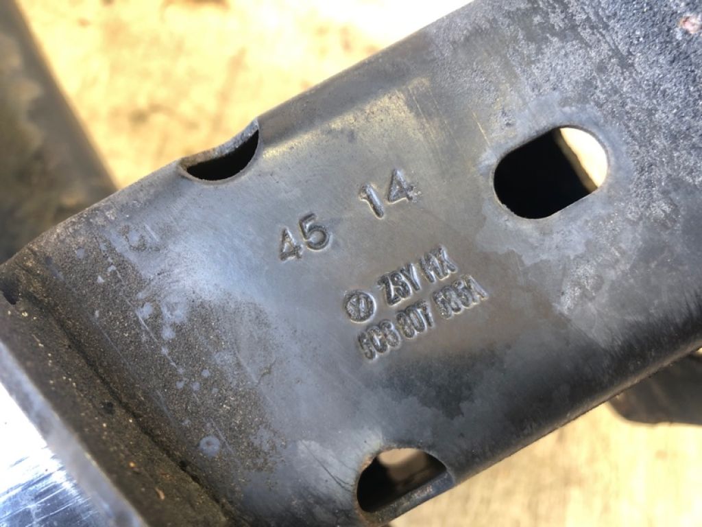 5C6807305B | Підсилювач заднього бампера VOLKSWAGEN JETTA USA 10-17 - Фото 5