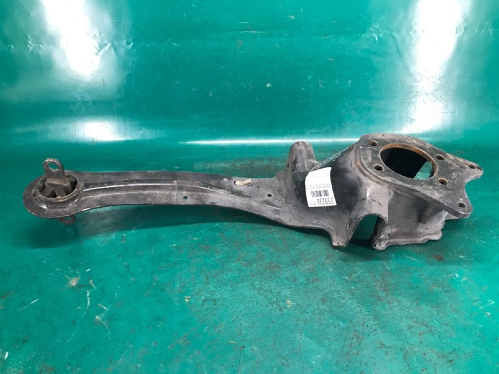 BV6Z-5A968-B | Важіль задньої підвіски поздовжній прав. FORD FOCUS 10-18 - Фото 3