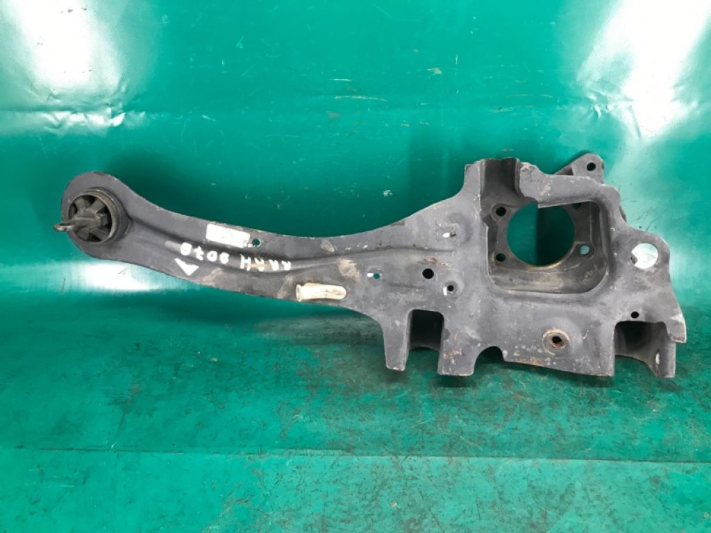 BV6Z-5A968-B | Важіль задньої підвіски поздовжній прав. FORD FOCUS 10-18 - Фото 4