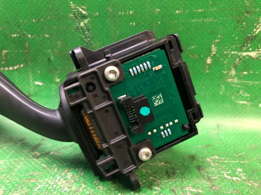 DG9Z-17A553-AA | Підрульовий перемикач прав. FORD FUSION 14- - Фото 4