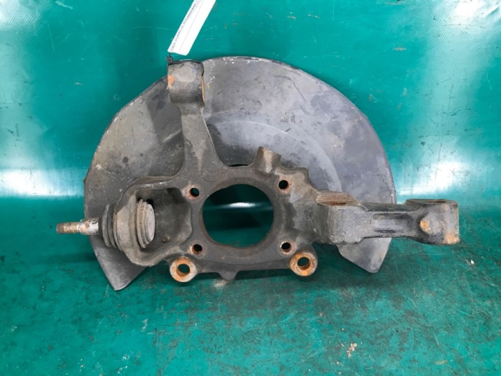 5171101AB | Кулак поворотный лев. DODGE JOURNEY 08-20