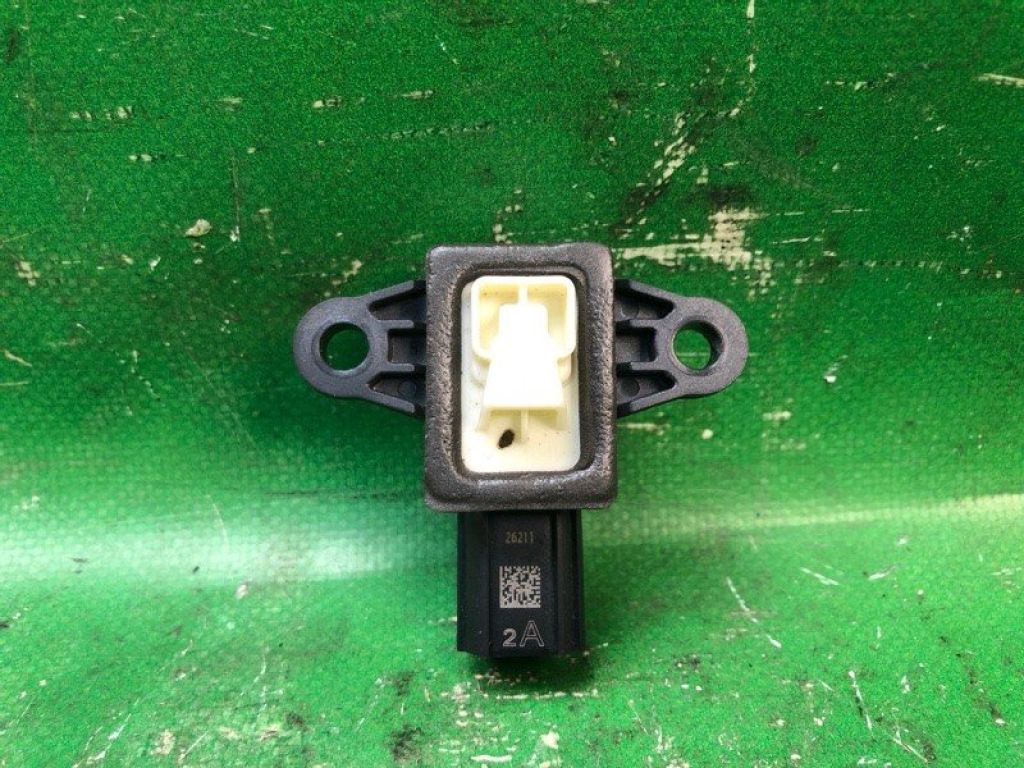 CT4Z-14B345-A | Датчик удара передн. FORD EDGE 06-14 - Фото 3
