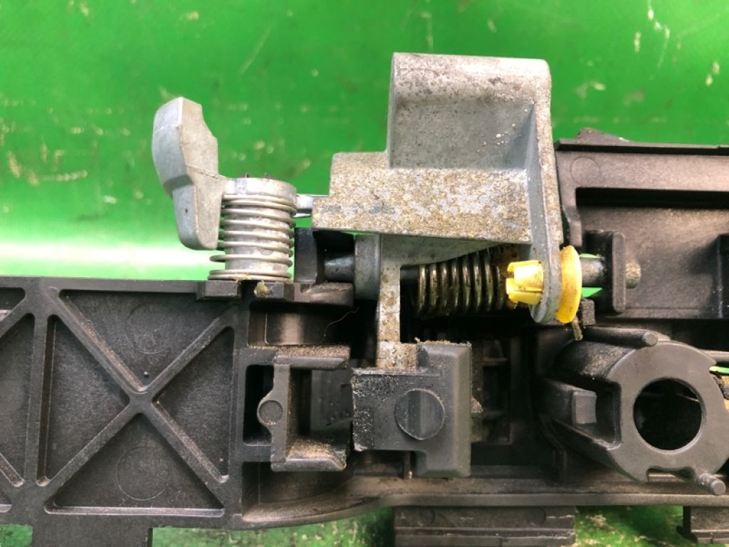 BT4Z-7822404-BAPTM | Ручка двері зовнішня передн. прав. FORD EDGE 06-14 - Фото 4