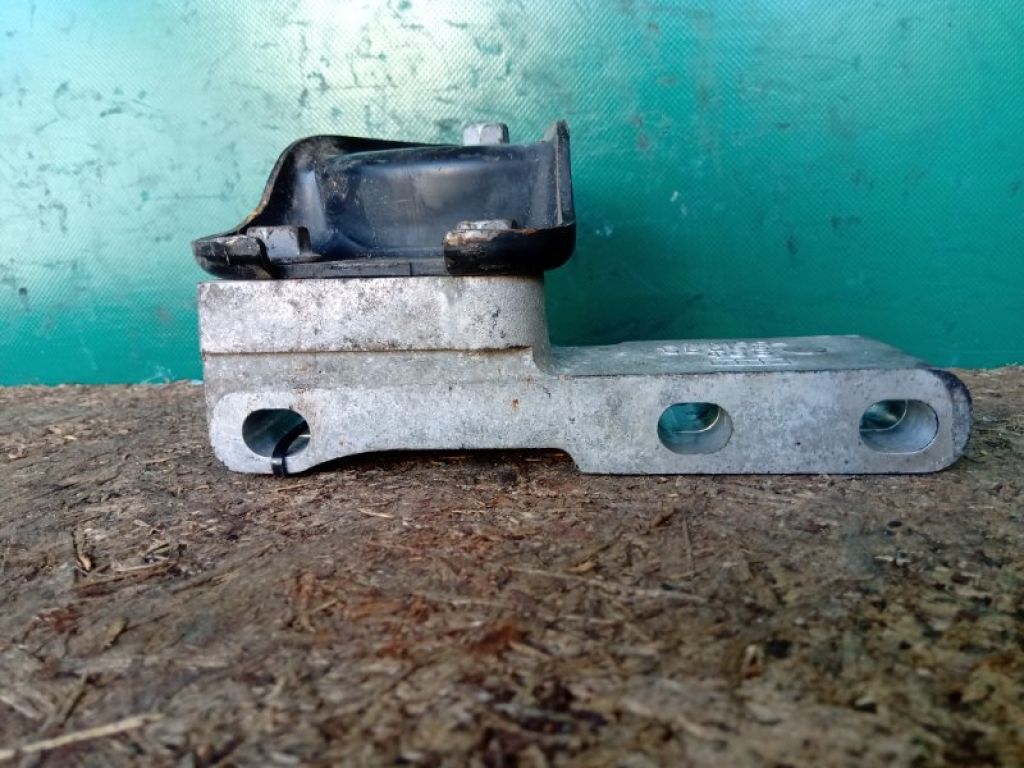 12313-0P040 | Кронштейн двигателя LEXUS RX300/330/350/400 03-09 - Фото 6