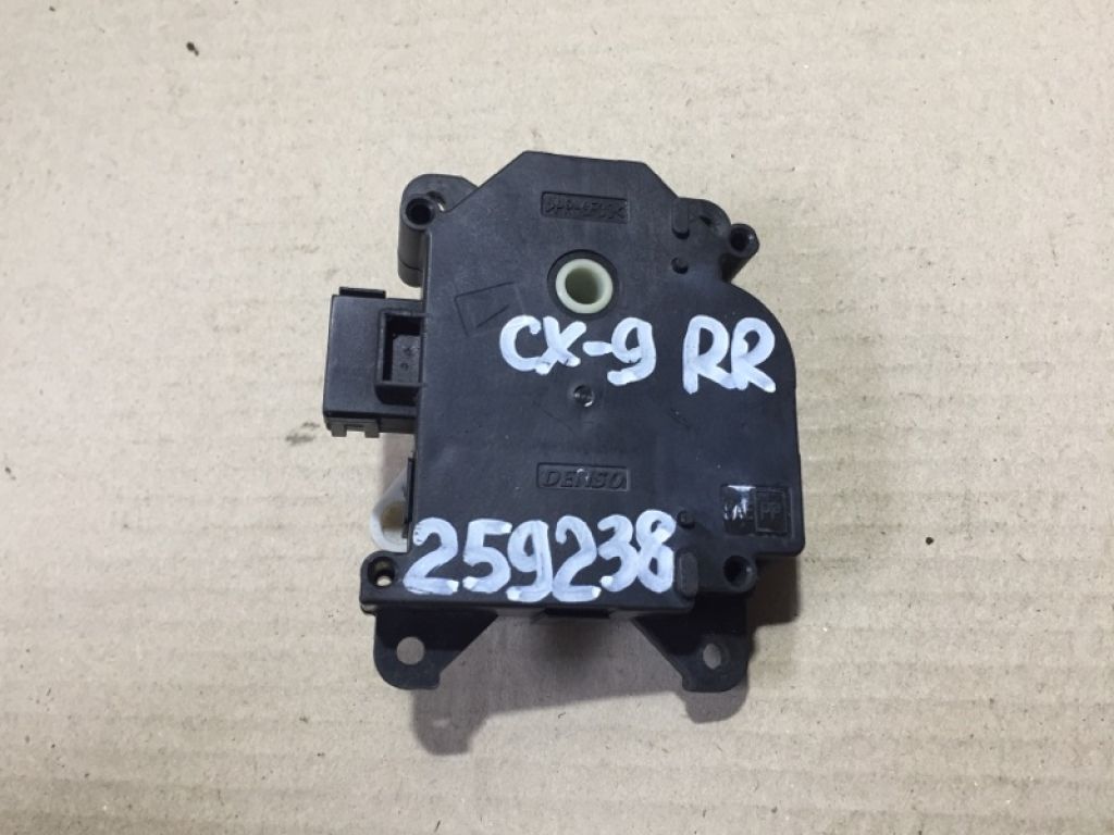 TD14-61-A60 | Моторчик заслонки печки задн. MAZDA CX-9 06-16 - Фото 2