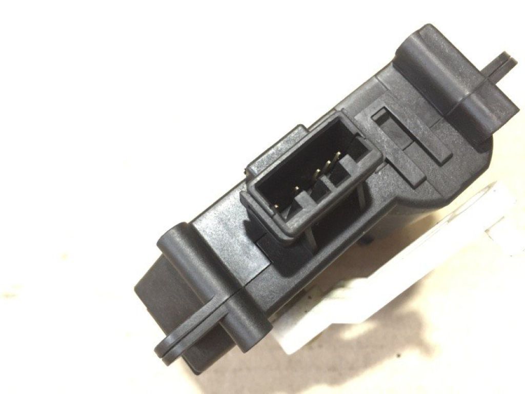 TD14-61-A60 | Моторчик заслонки печки задн. MAZDA CX-9 06-16 - Фото 4