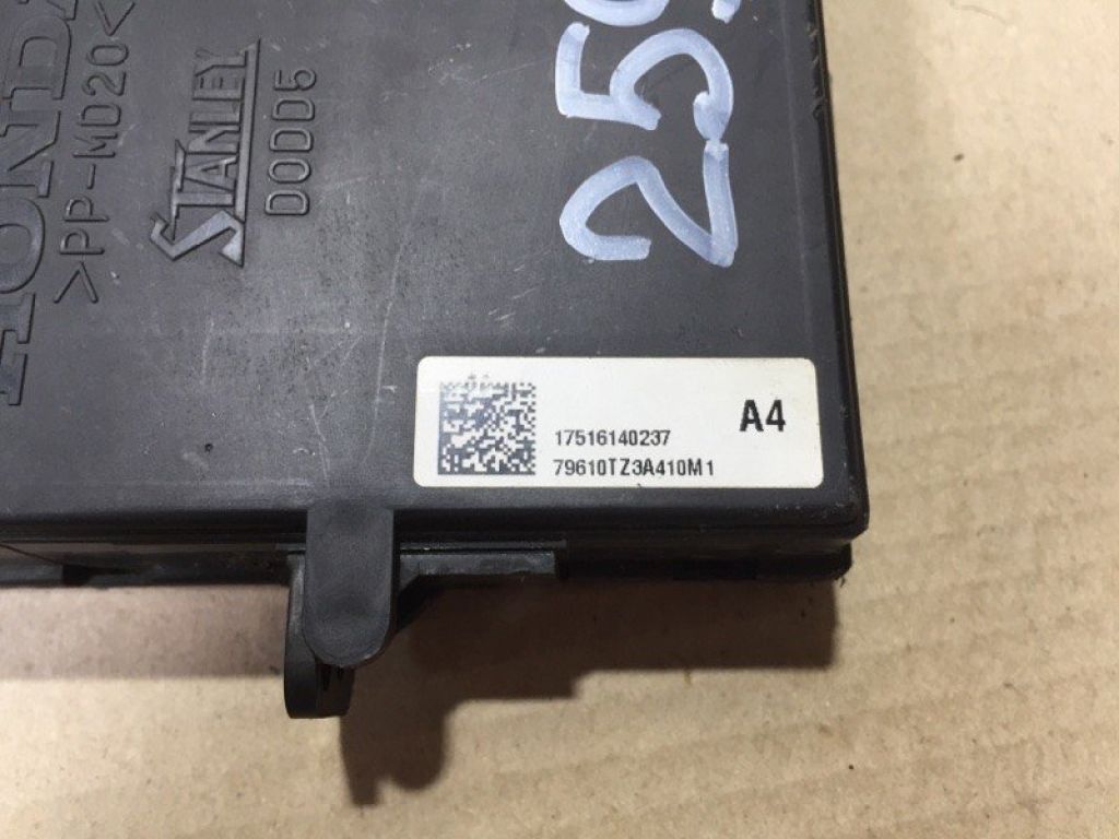 79610-TZ3-A41 | Блок електронний ACURA TLX 14-17 - Фото 4