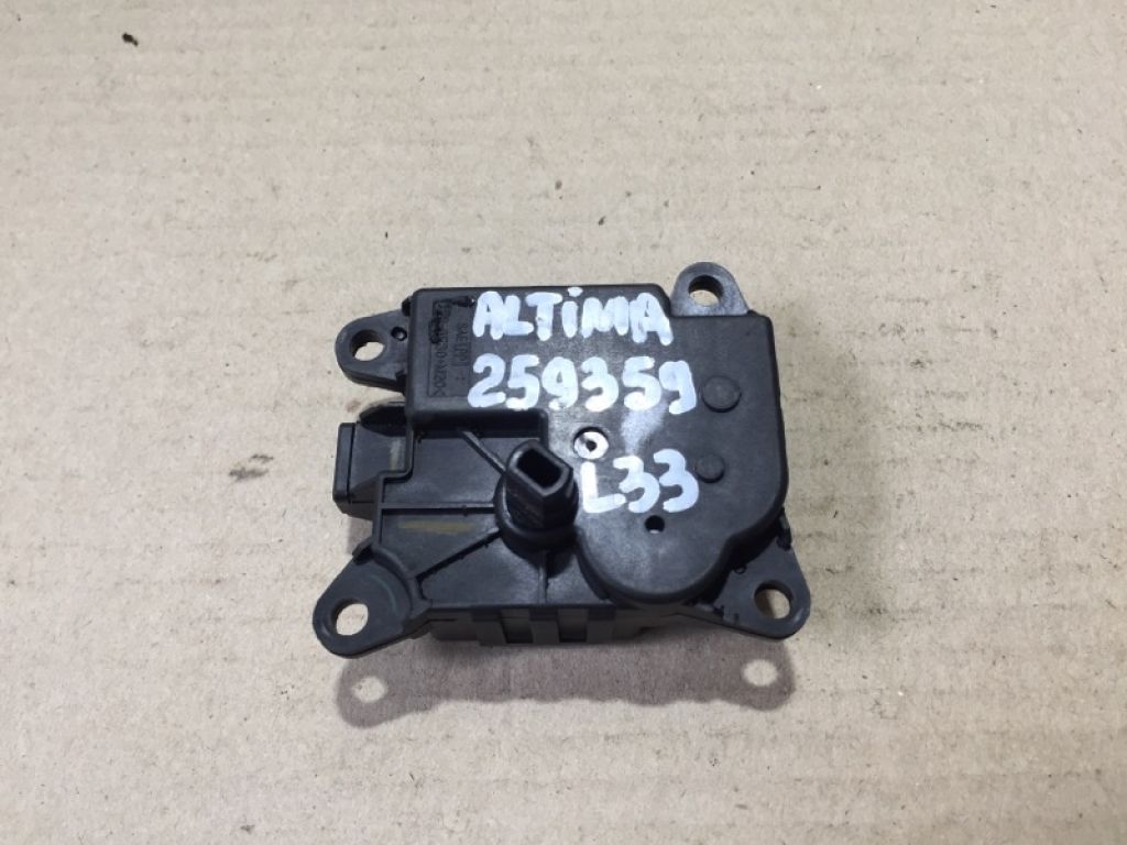 27732-A070A | Моторчик заслонки печки лев. NISSAN ALTIMA L33 12-18