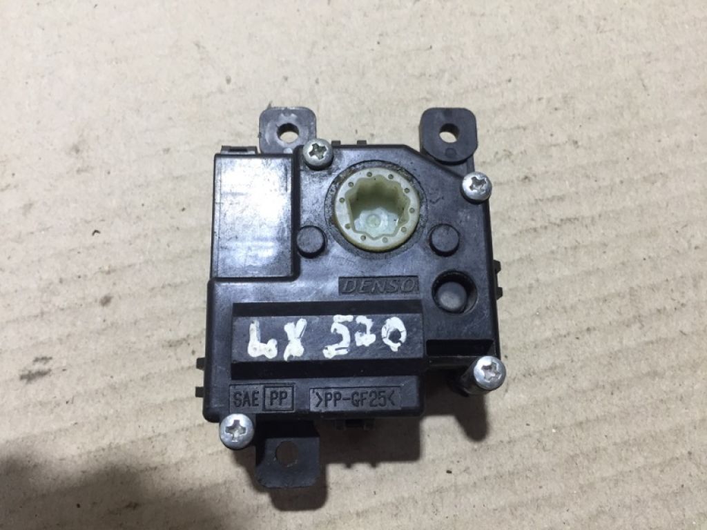 87106-50390 | Моторчик заслонки печки LEXUS LX570 07-15 - Фото 2