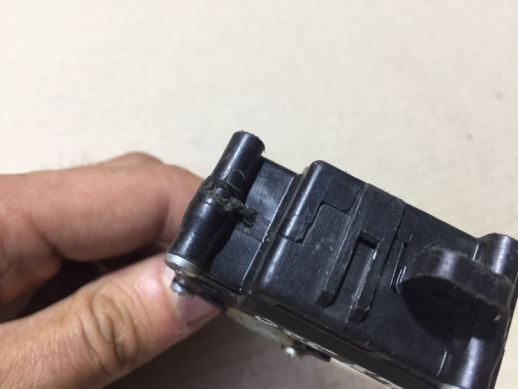 87106-50390 | Моторчик заслонки печки LEXUS LX570 07-15 - Фото 4