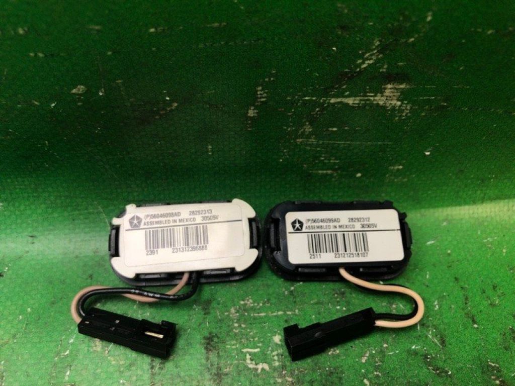 56046099AD | Кнопки руля DODGE JOURNEY 08-20 - Фото 3