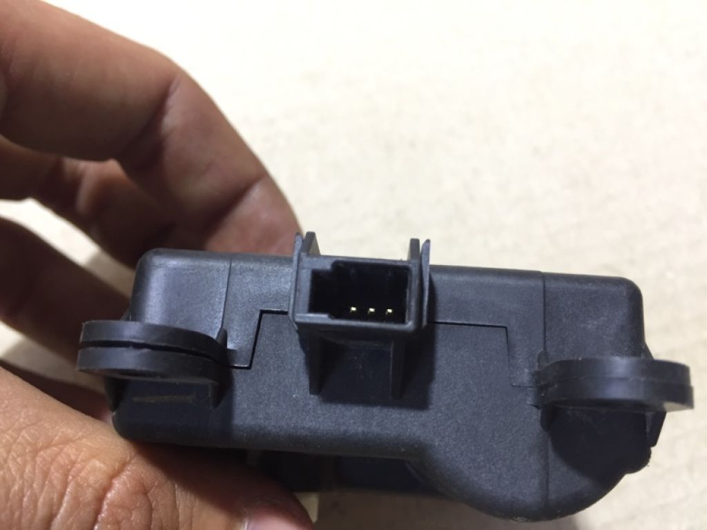 27732-8J100 | Моторчик заслінки пічки NISSAN TEANA J32 08-14 - Фото 4