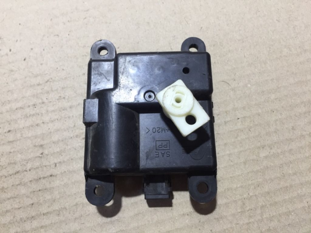 27731-EG000 | Моторчик заслінки пічки NISSAN ALTIMA L32 07-12