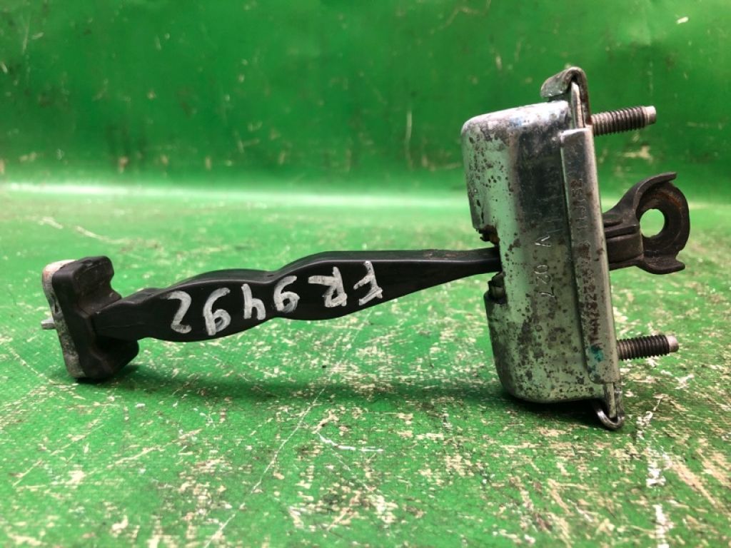 AT4Z-7823552-A | Ограничитель двери передн. прав. FORD EDGE 06-14 - Фото 3