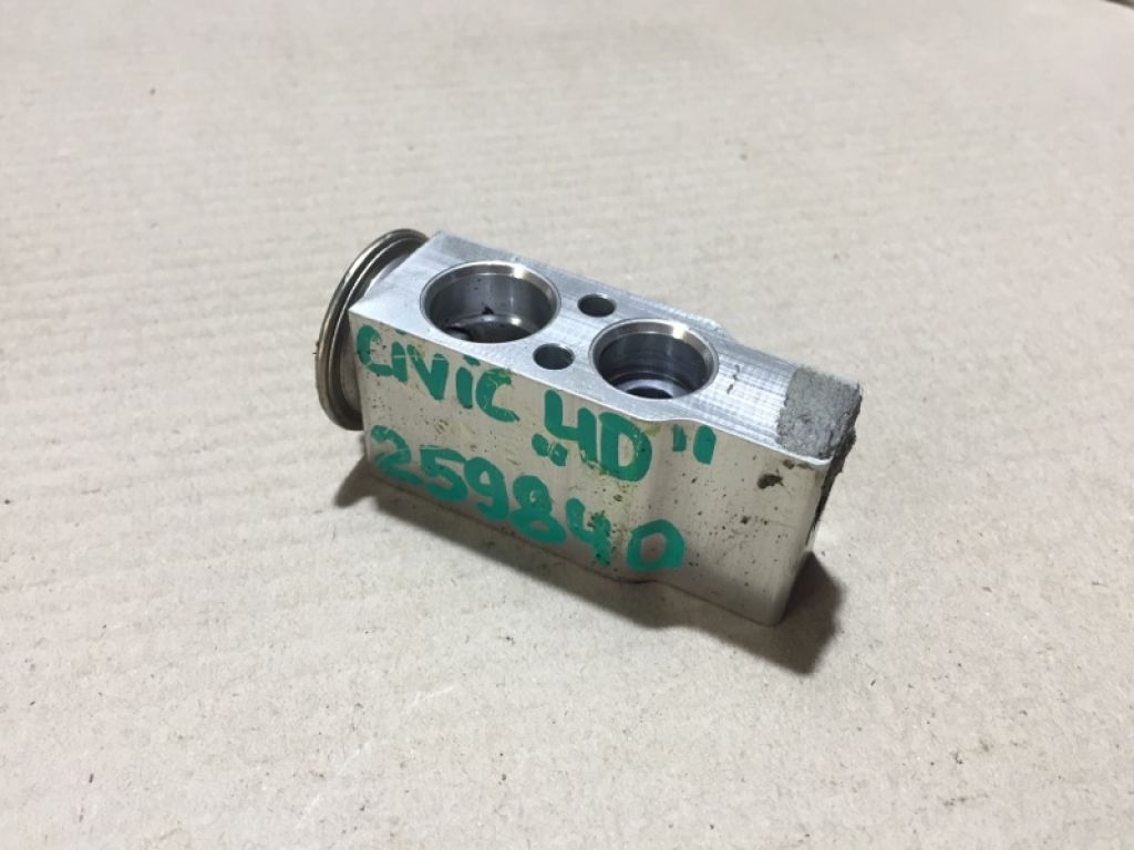 80221-SNA-A01 | Клапан кондиционера HONDA CIVIC 4D 06-11