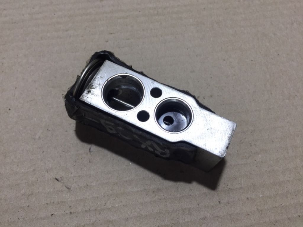 88515-07030 | Клапан кондиціонера LEXUS RX350/450 09-15 - Фото 3