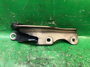 Петля капоту передн. лів. MITSUBISHI GALANT 03-12