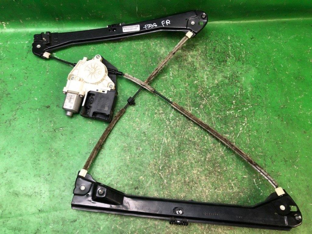 561 837 462 D | Стеклоподъемник передн. прав. VOLKSWAGEN PASSAT B7 11-15
