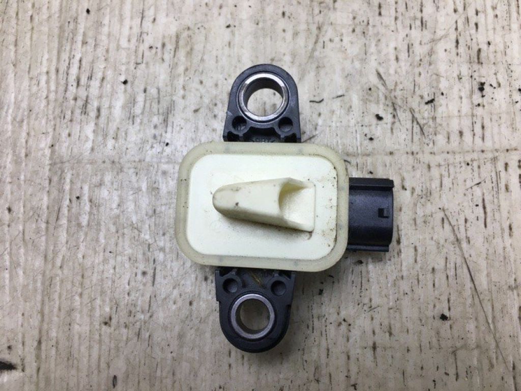 98836-1MA0A | Датчик удара NISSAN NV200 USA 13-