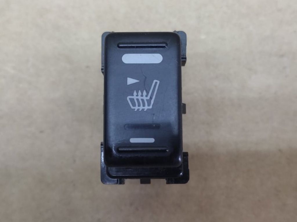 25500-AX600 | Кнопка обогрева сидений прав. NISSAN MURANO Z50 02-07