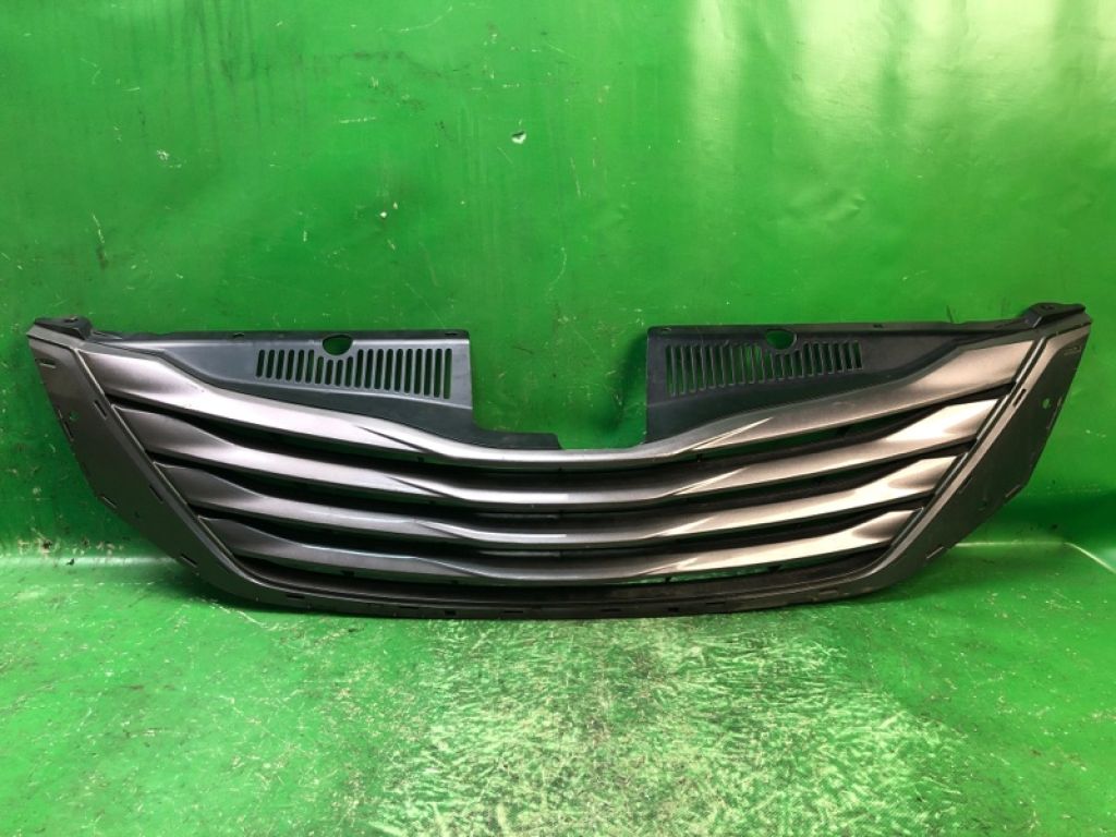 5310108070 | Решетка радиатора TOYOTA SIENNA 11-16
