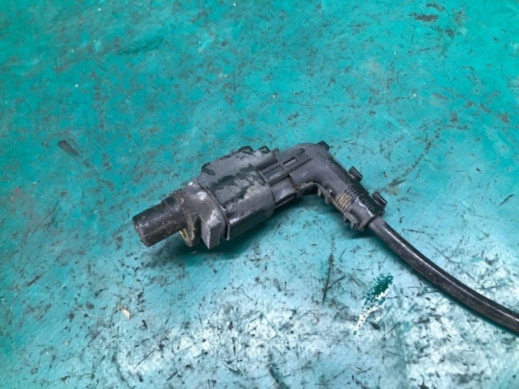 HV6Z-2C190-A | Датчик ABS задн. лев. FORD FOCUS 10-18 - Фото 3