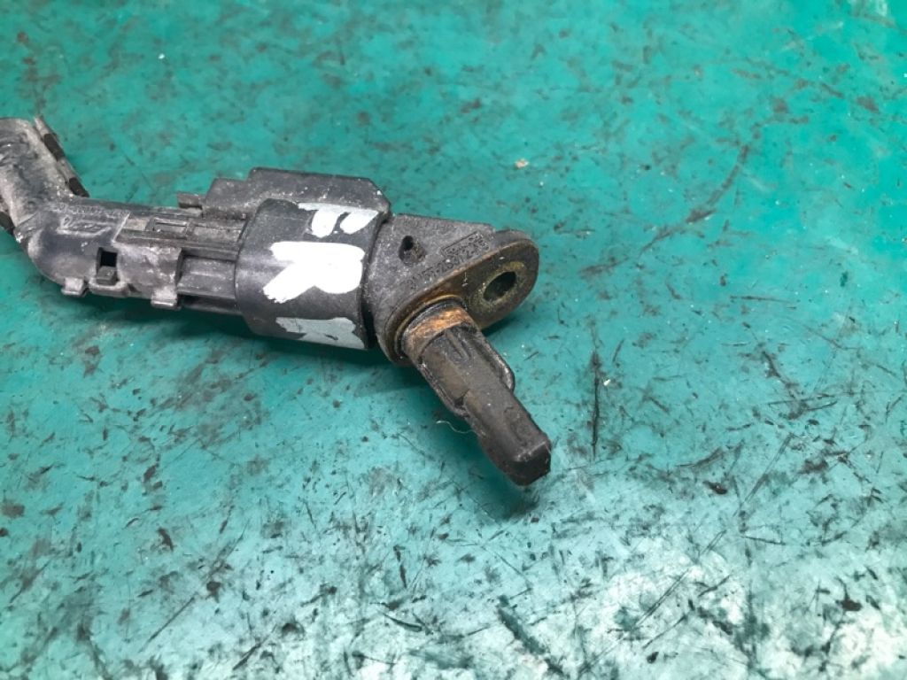 HV6Z-2C204-A | Датчик ABS передн. прав. FORD FOCUS 10-18 - Фото 4