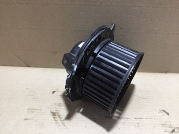 Моторчик печки VOLKSWAGEN JETTA USA 10-17 Моторчик печки VOLKSWAGEN JETTA USA 10-17