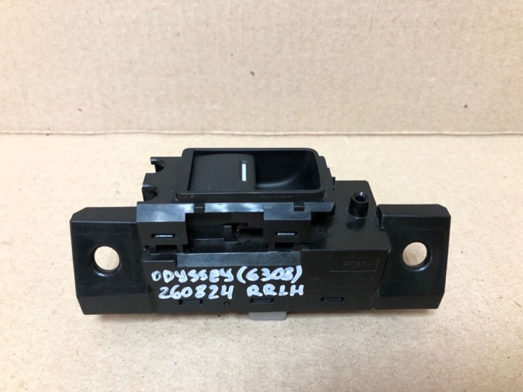 35780-TK8-A11 | Кнопка склопідіймача задн. лів. HONDA ODYSSEY 11-17