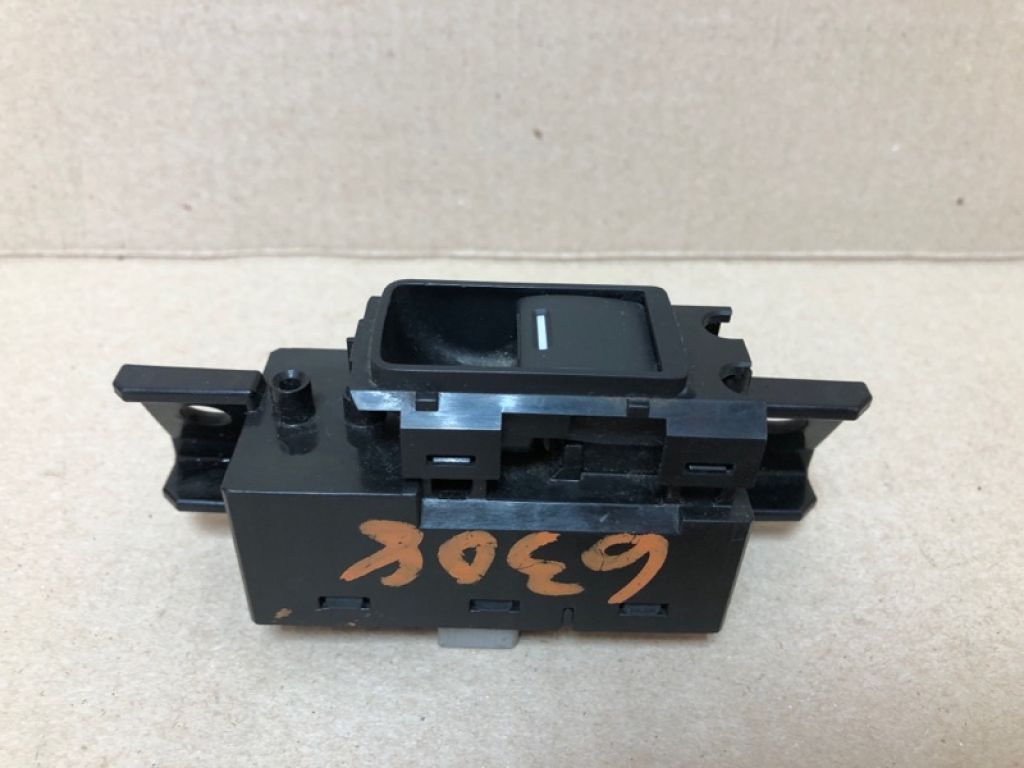 35780-TK8-A11 | Кнопка склопідіймача задн. лів. HONDA ODYSSEY 11-17 - Фото 2
