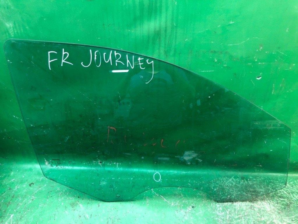 5076886AC | Скло дверей передн. прав. DODGE JOURNEY 08-20