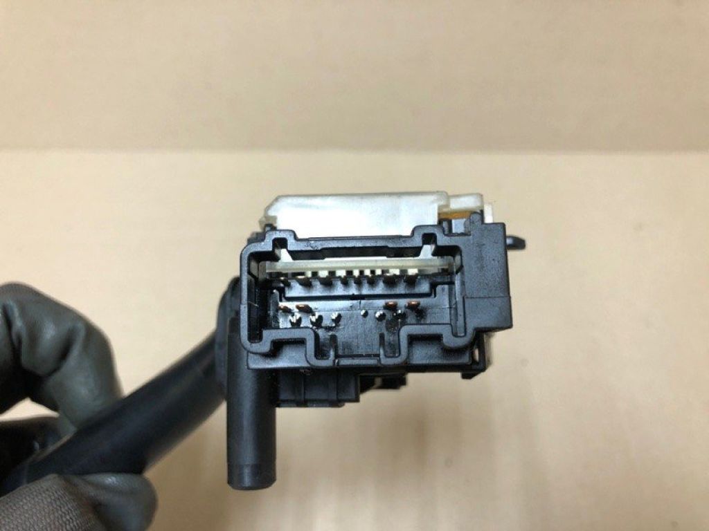 84652-06090 | Підрульовий перемикач прав. TOYOTA CAMRY 30 02-06 - Фото 4