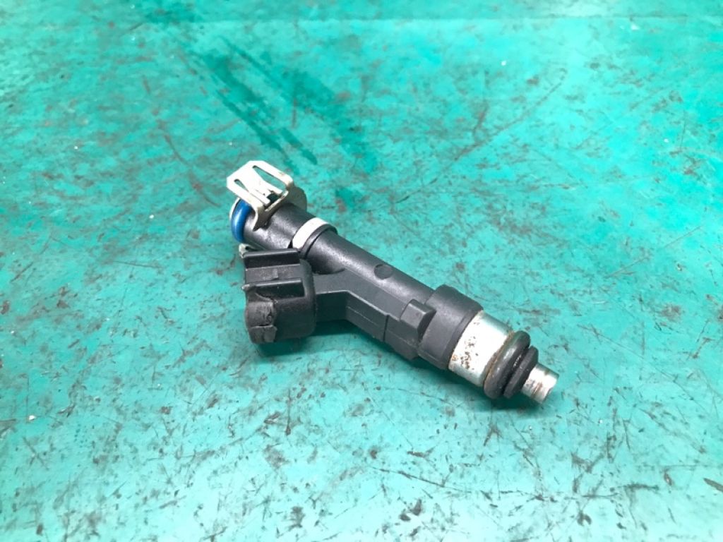 L501-13-250 | Форсунка топливная MAZDA CX-7 06-12