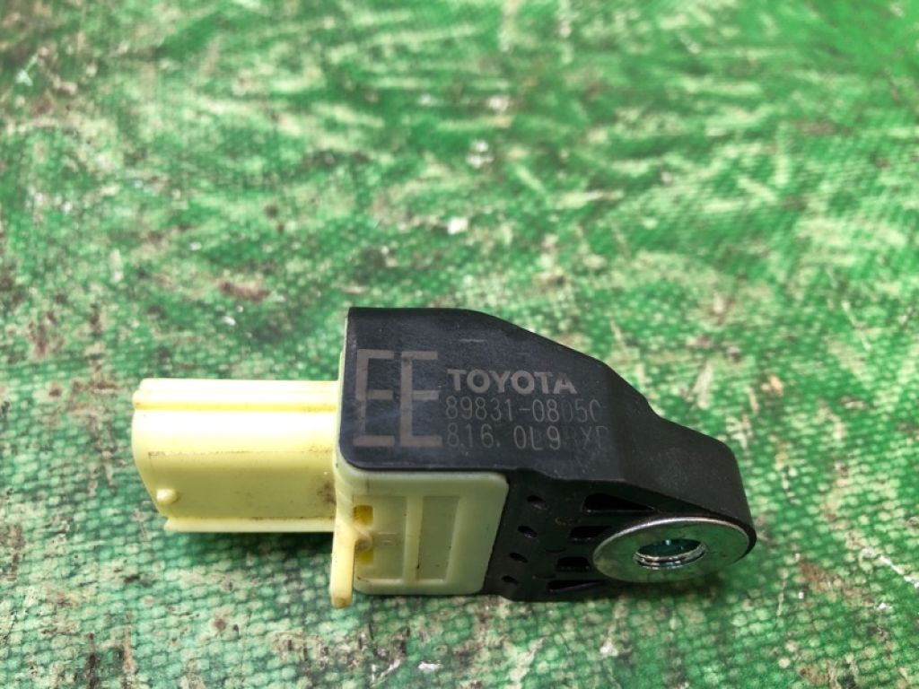 8983108050 | Датчик удара задн. лев. TOYOTA SIENNA 11-16 - Фото 4
