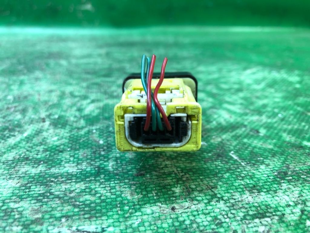 89831-0R010 | Датчик удару задн. прав. TOYOTA CAMRY 50 12-15 - Фото 4