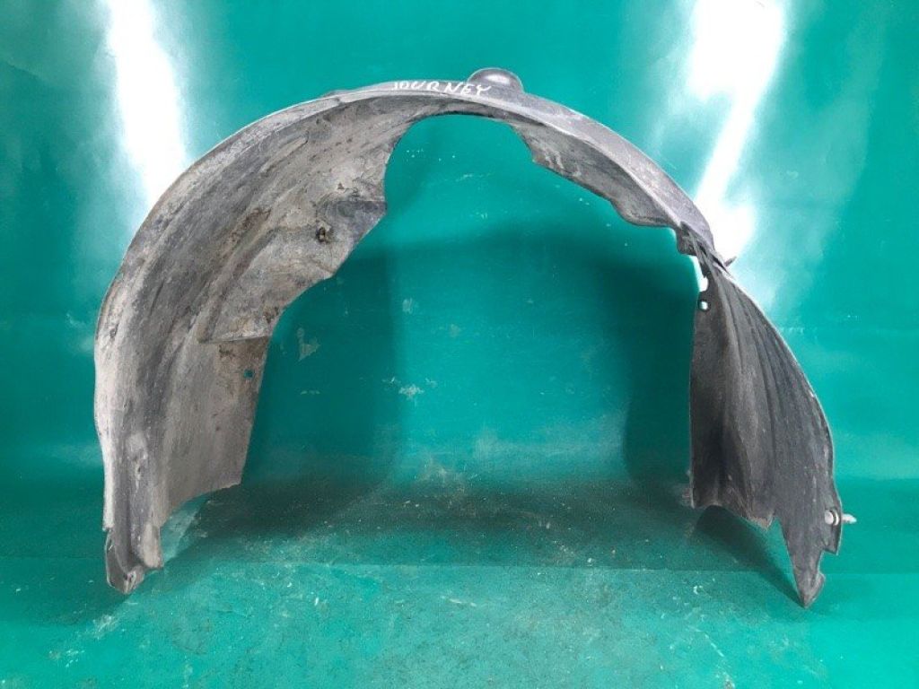 68087242AA | Подкрылок передн. прав. DODGE JOURNEY 08-20