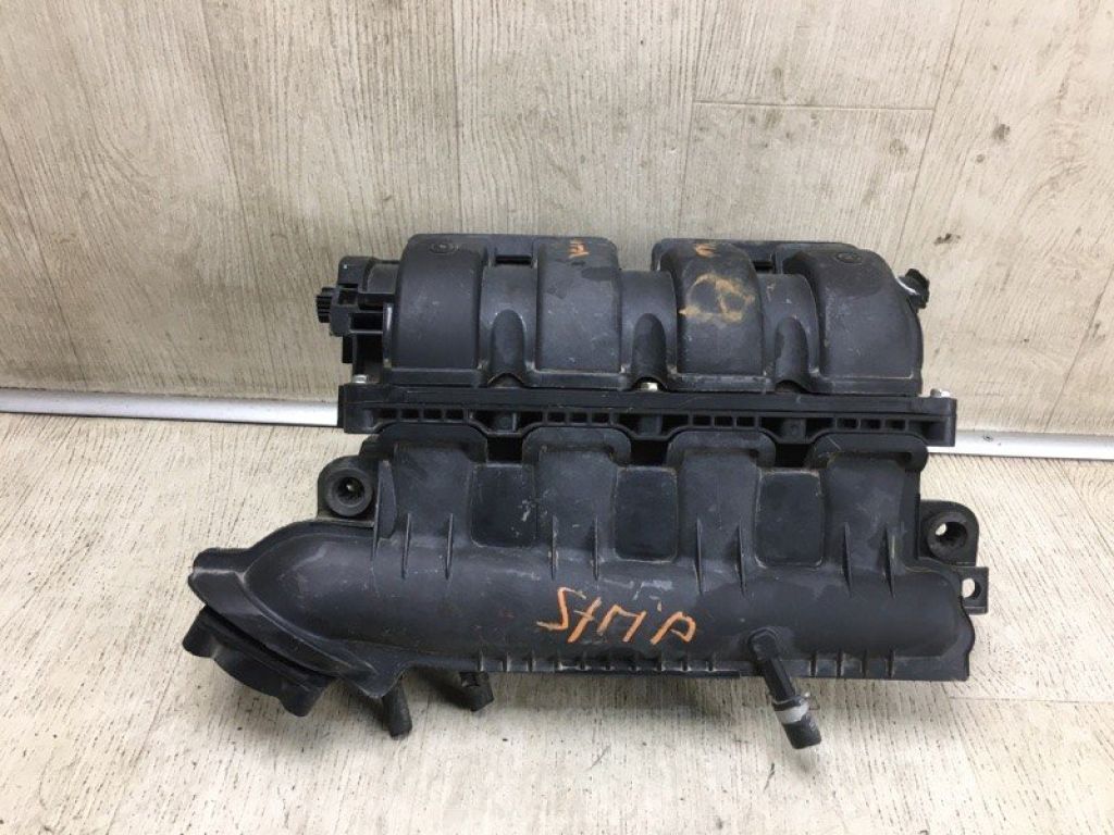 140013RC6A | Колектор впускний NISSAN SENTRA B17 12-21