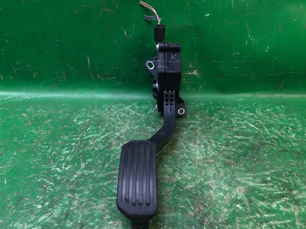 7811033110 | Педаль газу TOYOTA VENZA 09-16