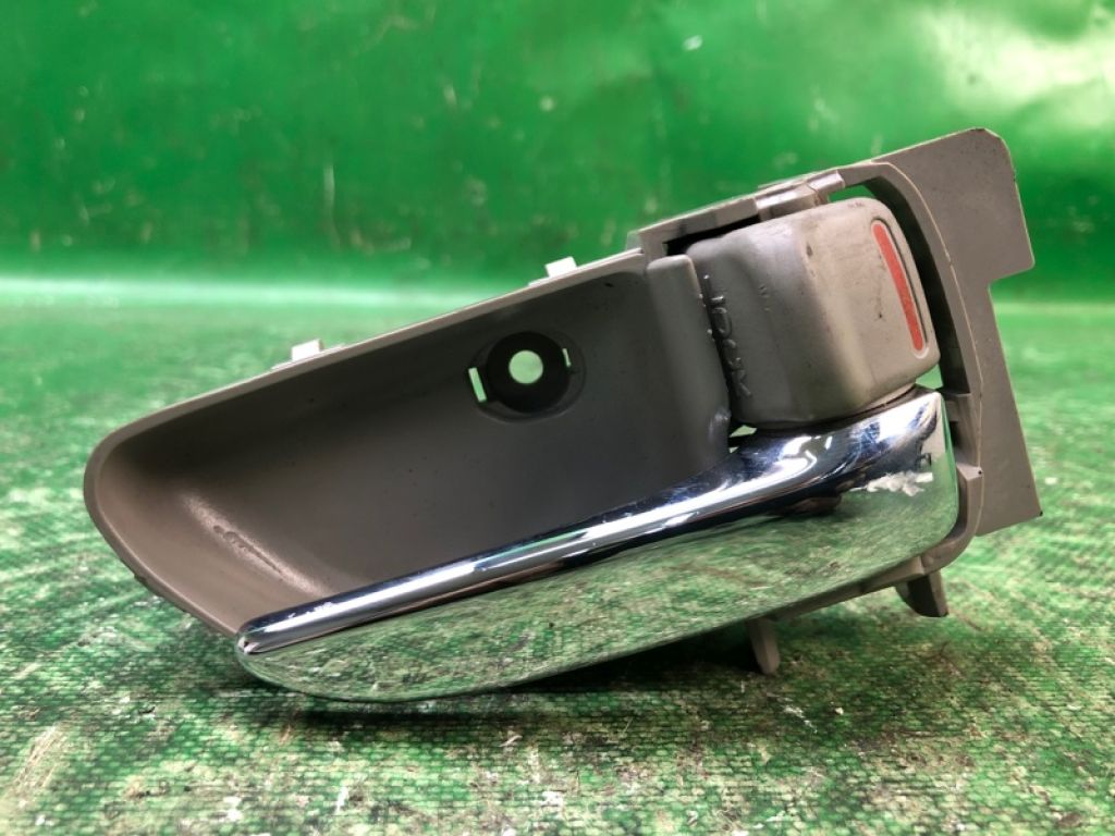 61051XA00BMV | Ручка дверей внутрішня задн. прав. SUBARU TRIBECA B9 05-07