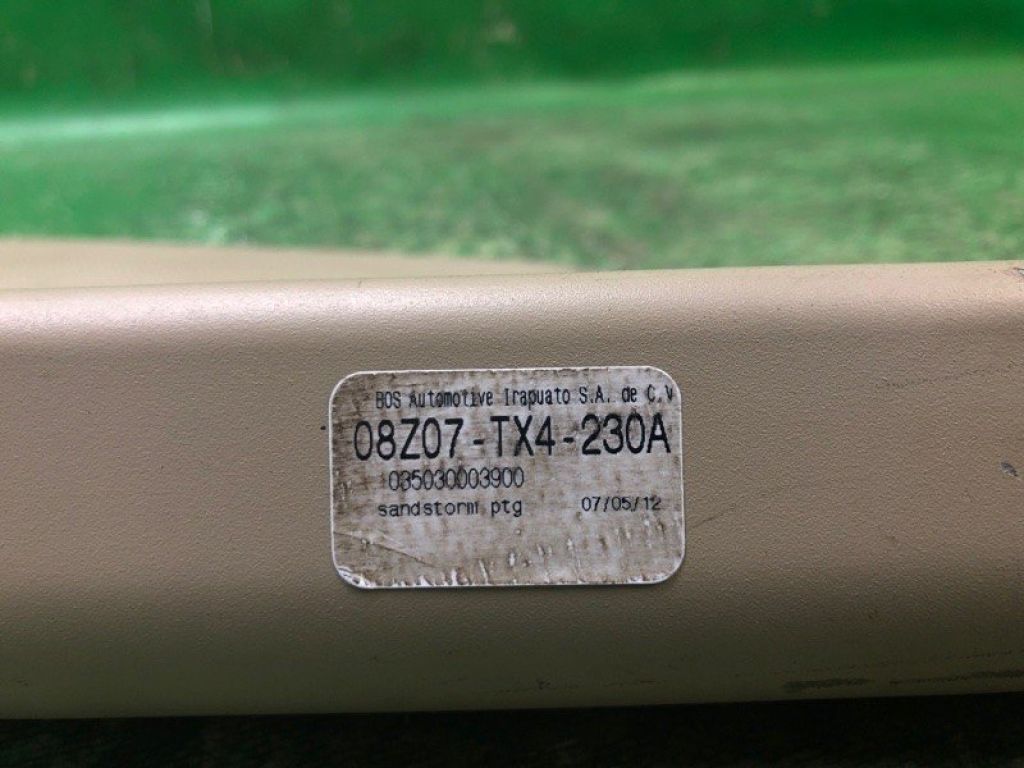 08z07-tx4-230a | Шторка багажника ACURA RDX 12-19 - Фото 4