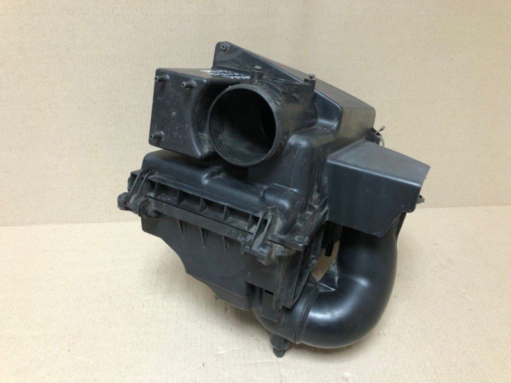 Корпус повітряного фільтра MAZDA 6 GG 02-07 - Фото 4