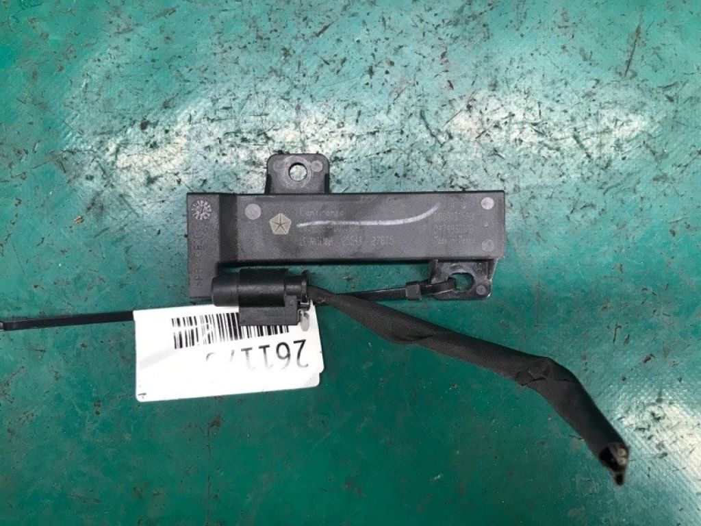 68051315AB | Антена DODGE JOURNEY 08-20