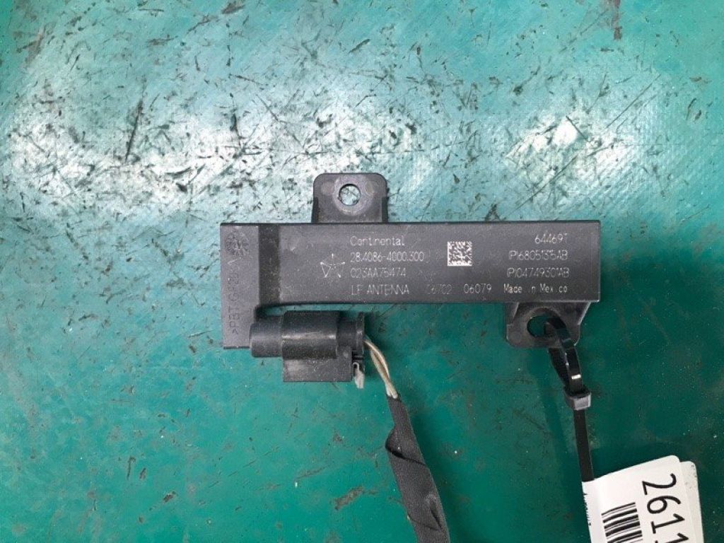 68051315AB | Антена DODGE JOURNEY 08-20