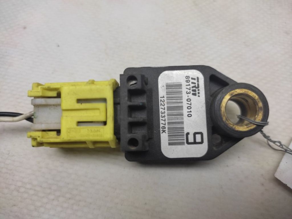 89173-07010 | Датчик удару TOYOTA CAMRY 40 06-11 - Фото 2
