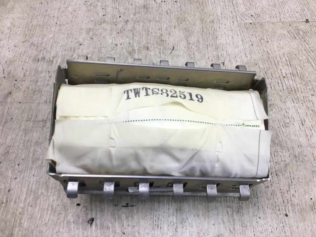 77820-STK-A80ZA | Подушка безопасности пассажира ACURA RDX 06-12